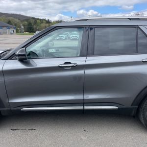 FORD EXPLORER PLATINUM - 4