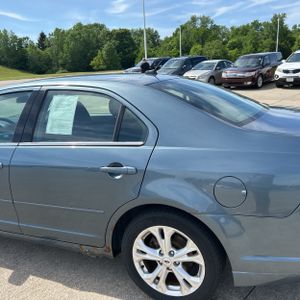 FORD FUSION SE - 6