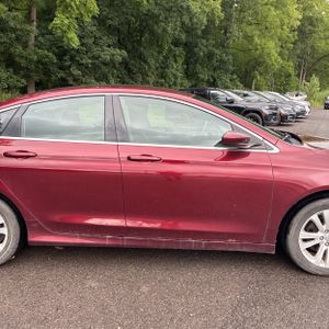 2016 Chrysler 200 LIMITED — миниатюра 11