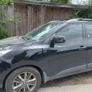 HYUNDAI TUCSON SE - 2