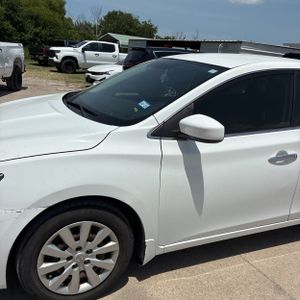 2016 Nissan SENTRA S 照片 2