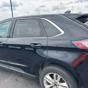 FORD EDGE SEL - 6