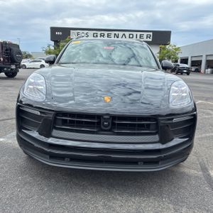 2023 Porsche MACAN thumbnail 14