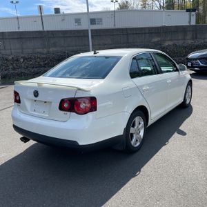 VOLKSWAGEN JETTA SE - 8