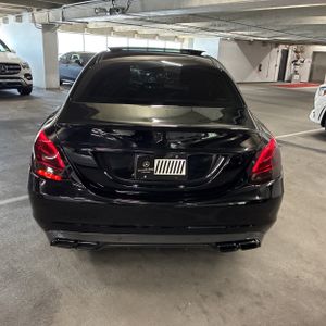 صورة 7 لـ 2016 Mercedes-BENZ C 300