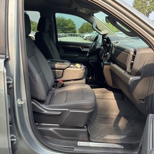 صورة مصغرة 33 لـ 2023 Chevrolet SILVERADO 1500 RST