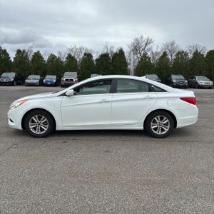 HYUNDAI SONATA GLS - 3