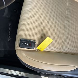 2021 Lexus NX 300 BASE — миниатюра 56