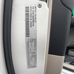صورة مصغرة 48 لـ 2023 Chrysler PACIFICA TOURING L