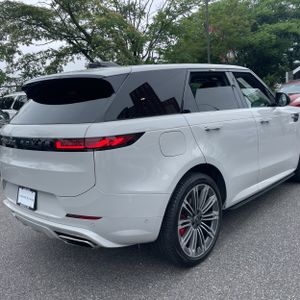 صورة 8 لـ 2024 LAND Rover RANGE ROVER SPORT P400 DYNAMIC SE