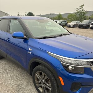 2021 KIA SELTOS LX — миниатюра 13
