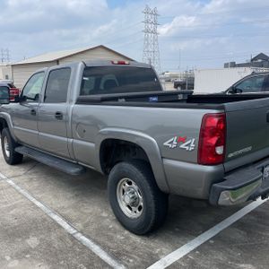 CHEVROLET SILVERADO - 4
