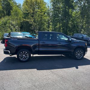 صورة 10 لـ 2022 Chevrolet SILVERADO 1500 LT