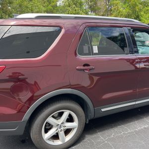 FORD EXPLORER XLT - 9