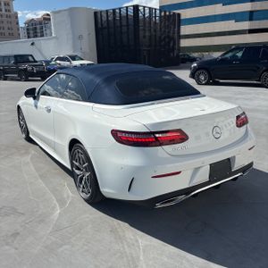 MERCEDES-BENZ E-CLASS - 5