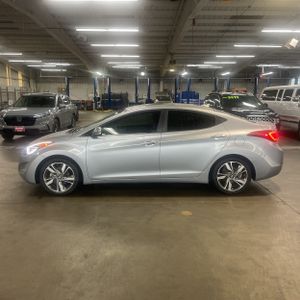 HYUNDAI ELANTRA LIMITED - 3