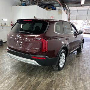 KIA TELLURIDE LX - 8