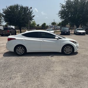 2014 Hyundai ELANTRA SE 照片 10