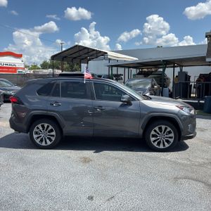 2019 Toyota RAV4 XLE PREMIUM — фото 10