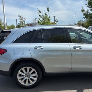 MERCEDES-BENZ GLC - 9