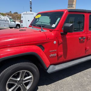 2021 JEEP WRANGLER UNLIMITED SAHARA — фото 2