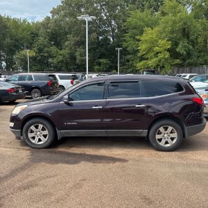 2009 Chevrolet TRAVERSE LT — фото 3