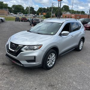 2018 Nissan ROGUE SV — фото 1