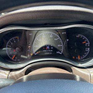 2017 JEEP GRAND CHEROKEE OVERLAND — фото 39