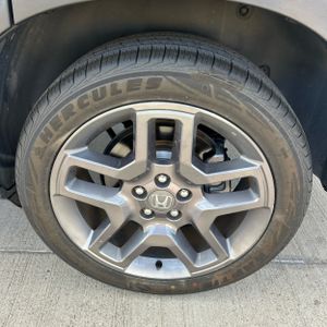 2022 Honda PASSPORT EX-L photo 12