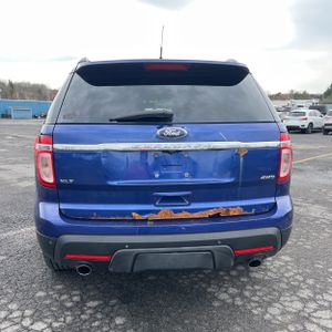 FORD EXPLORER XLT - 7