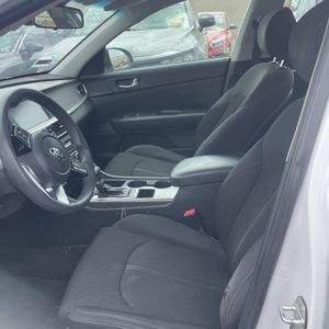 2019 KIA OPTIMA LX thumbnail 32