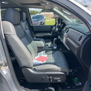 2019 Toyota TUNDRA LIMITED photo 33
