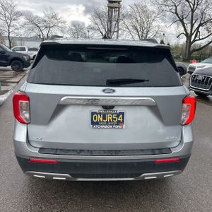 FORD EXPLORER XLT - 7