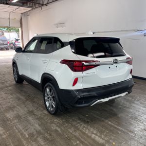 2021 KIA SELTOS LX photo 5