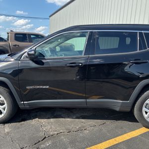 2025 JEEP COMPASS LATITUDE — фото 4