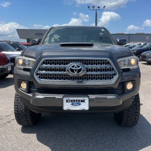 صورة 14 لـ 2016 Toyota TACOMA TRD SPORT