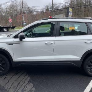 VOLKSWAGEN TAOS S 4MOTION - 4