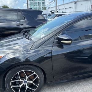 2015 FORD FOCUS SE 照片 2