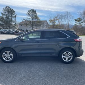 FORD EDGE SEL - 3