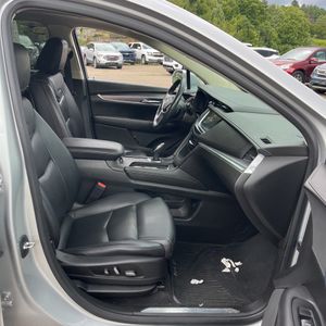 2018 Cadillac XT5 LUXURY — фото 32