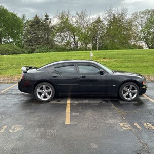 DODGE CHARGER SXT - 10