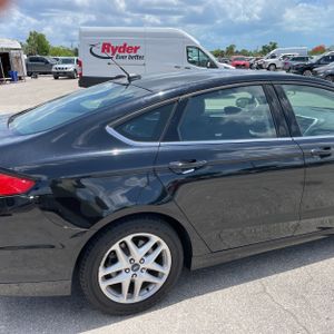 FORD FUSION SE - 9