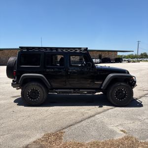 صورة 10 لـ 2016 JEEP WRANGLER UNLIMITED SPORT