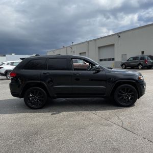 JEEP GRAND CHEROKEE ALTITUDE - 10
