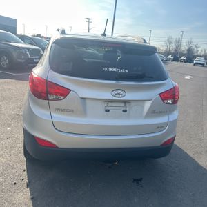 HYUNDAI TUCSON GLS - 7