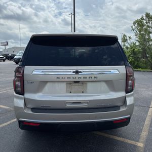 CHEVROLET SUBURBAN PREMIER - 7