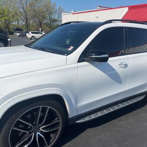 MERCEDES-BENZ GLS - 2