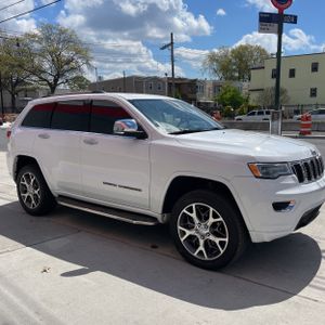 JEEP GRAND CHEROKEE OVERLAND - 10
