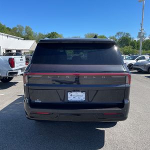 LINCOLN NAVIGATOR RESERVE - 7