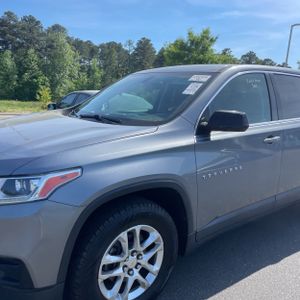 CHEVROLET TRAVERSE LS - 2